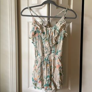 Billabong super cute romper!!!!